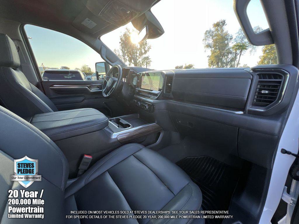 Certified 2025 Chevrolet Silverado 2500 LT w/ Z71 Chrome Sport Edition image 32