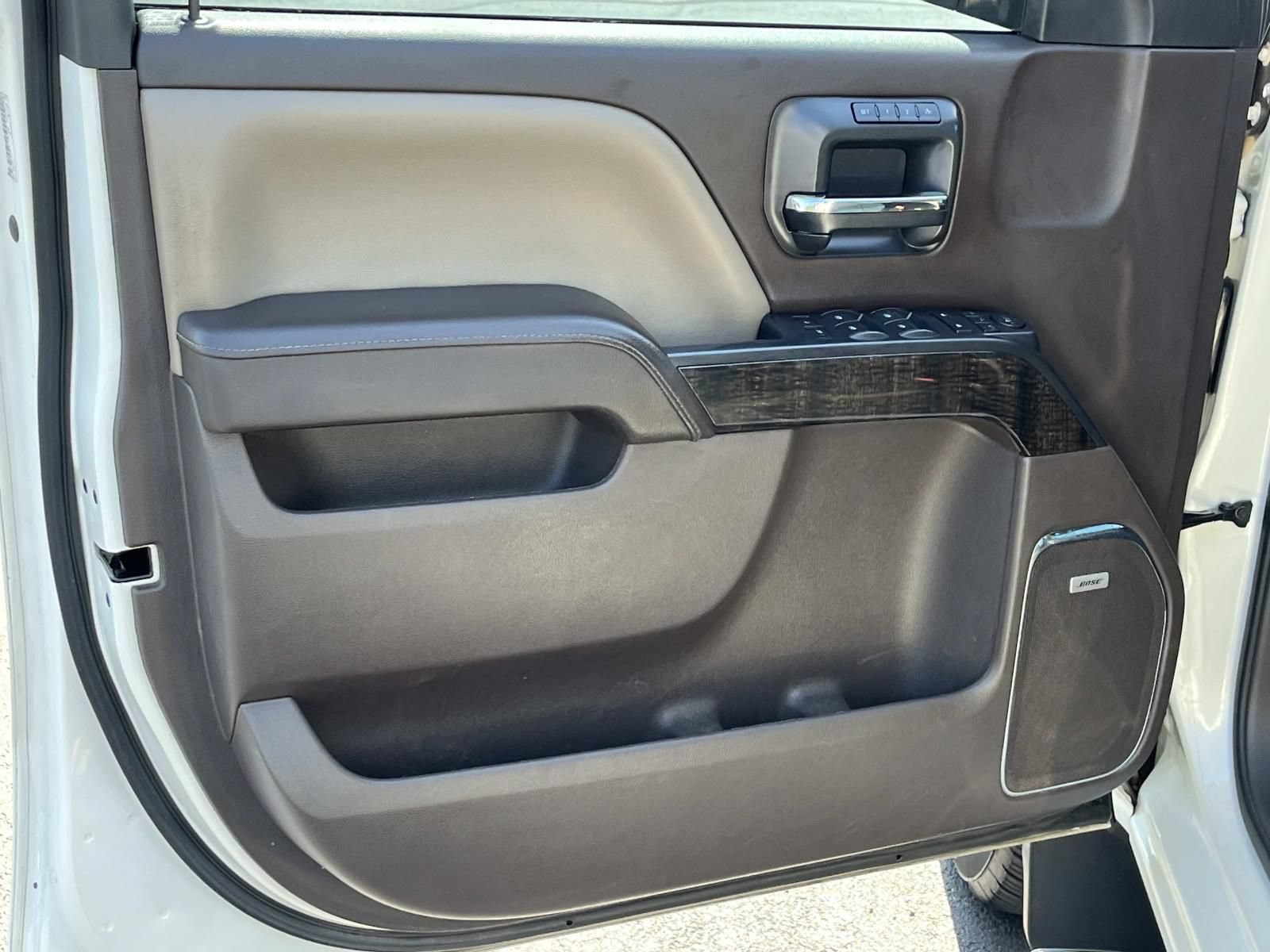 Used 2015 GMC Sierra 1500 Denali AWD/4WD image 24