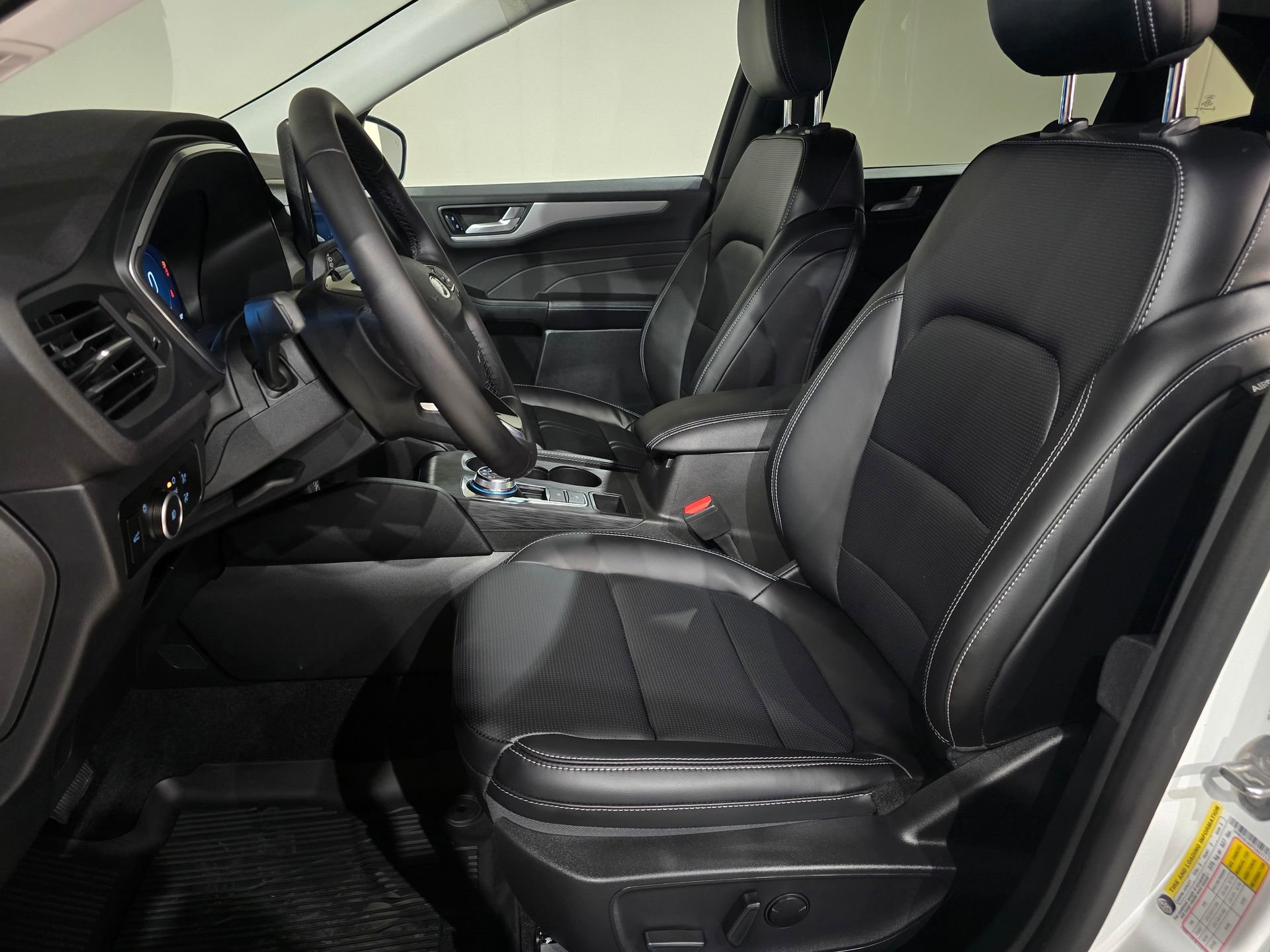 New 2026 Ford Escape Platinum w/ Equipment Group 601A image 17