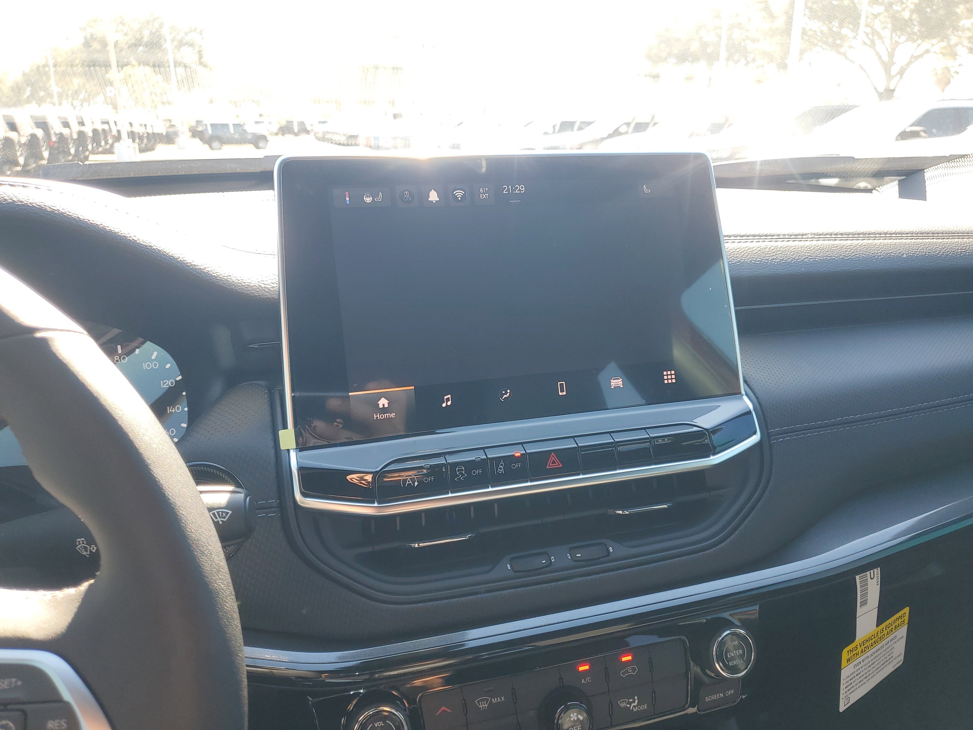 New 2026 Jeep Compass Latitude image 15