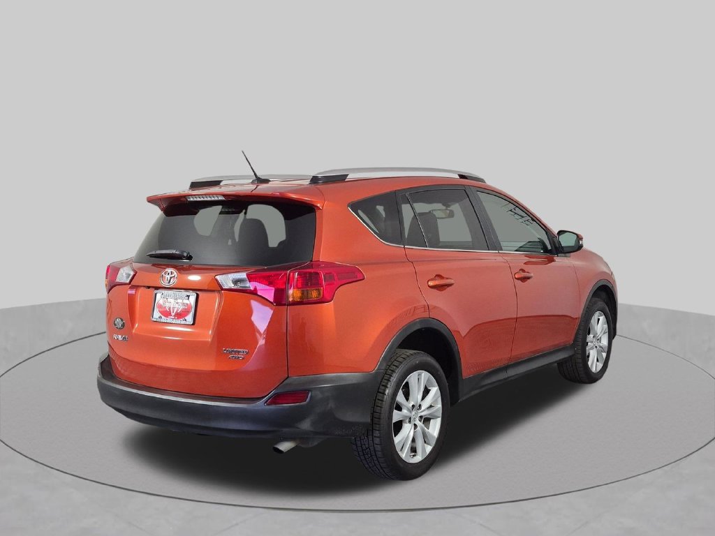 Used 2015 Toyota RAV4 Limited AWD/4WD image 4