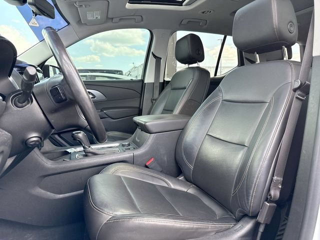 Used 2020 Chevrolet Traverse Premier w/ Redline Edition FWD image 9