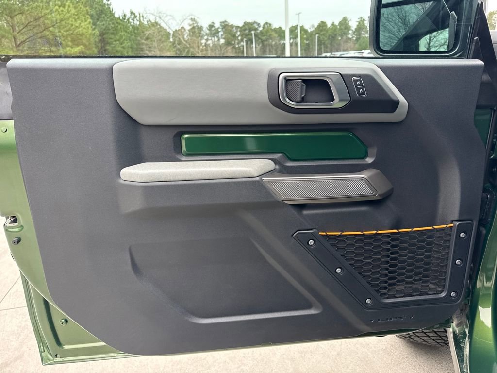 Used 2023 Ford Bronco Badlands w/ Sasquatch Package image 14