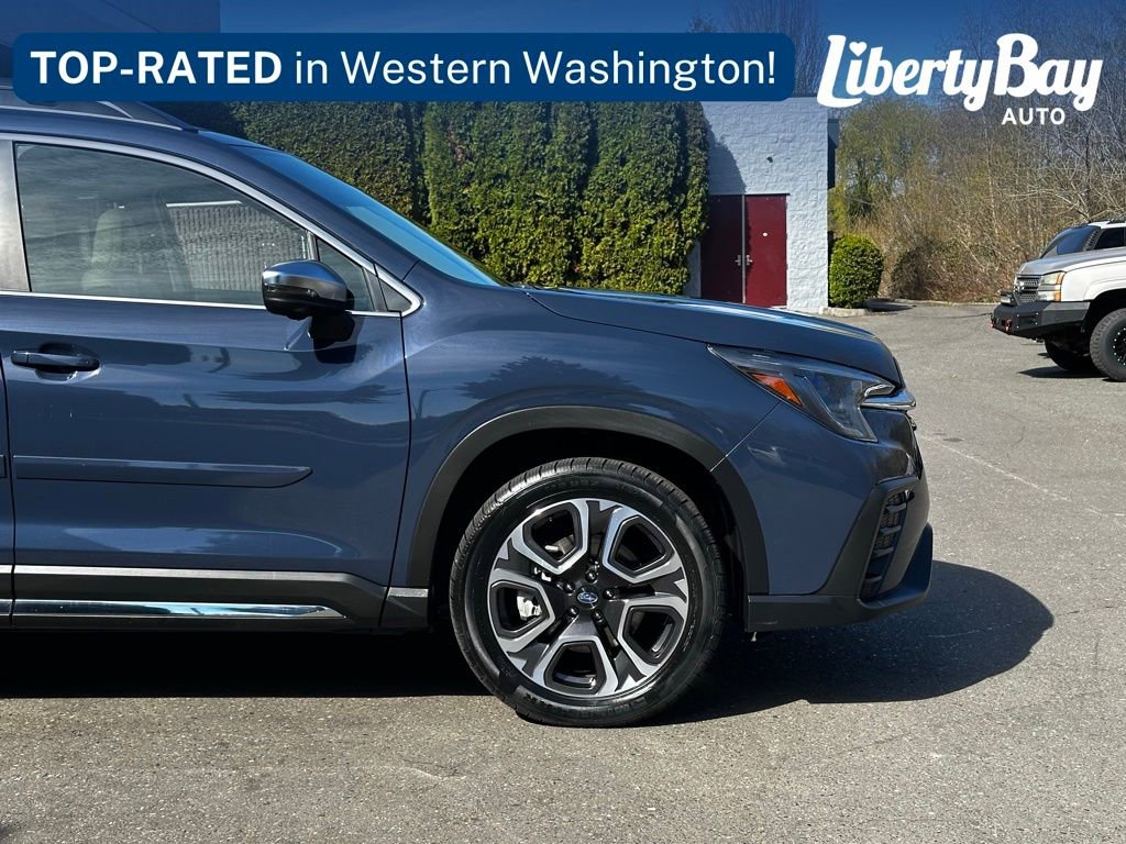 Used 2023 Subaru Ascent Limited w/ Technology Package AWD/4WD image 3