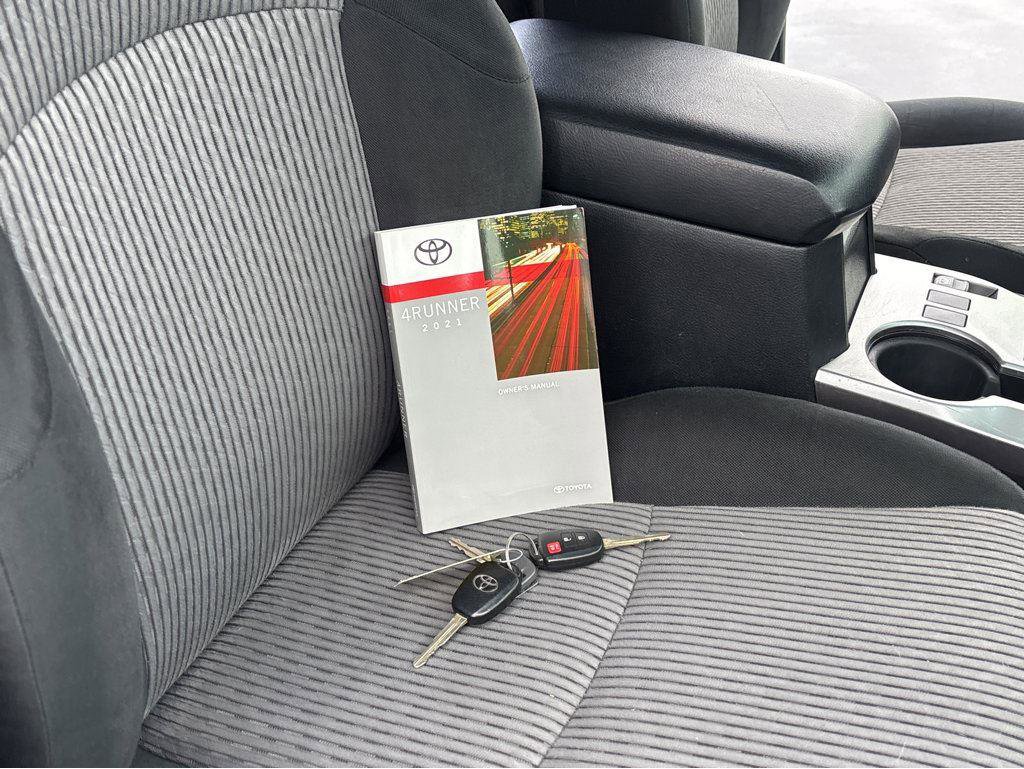 Used 2021 Toyota 4Runner SR5 image 26