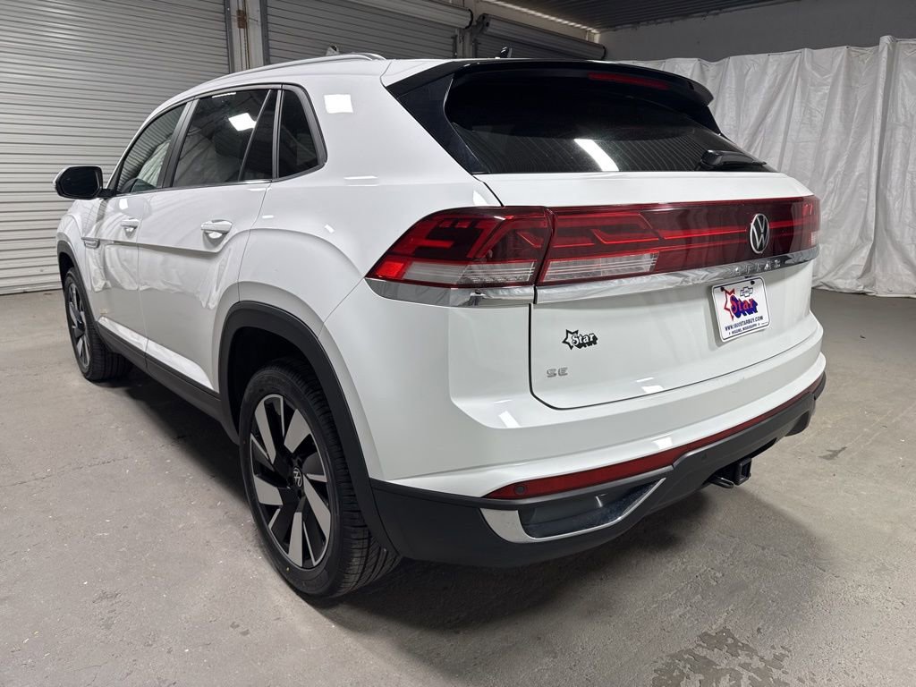 Used 2025 Volkswagen Atlas Cross Sport SE image 5