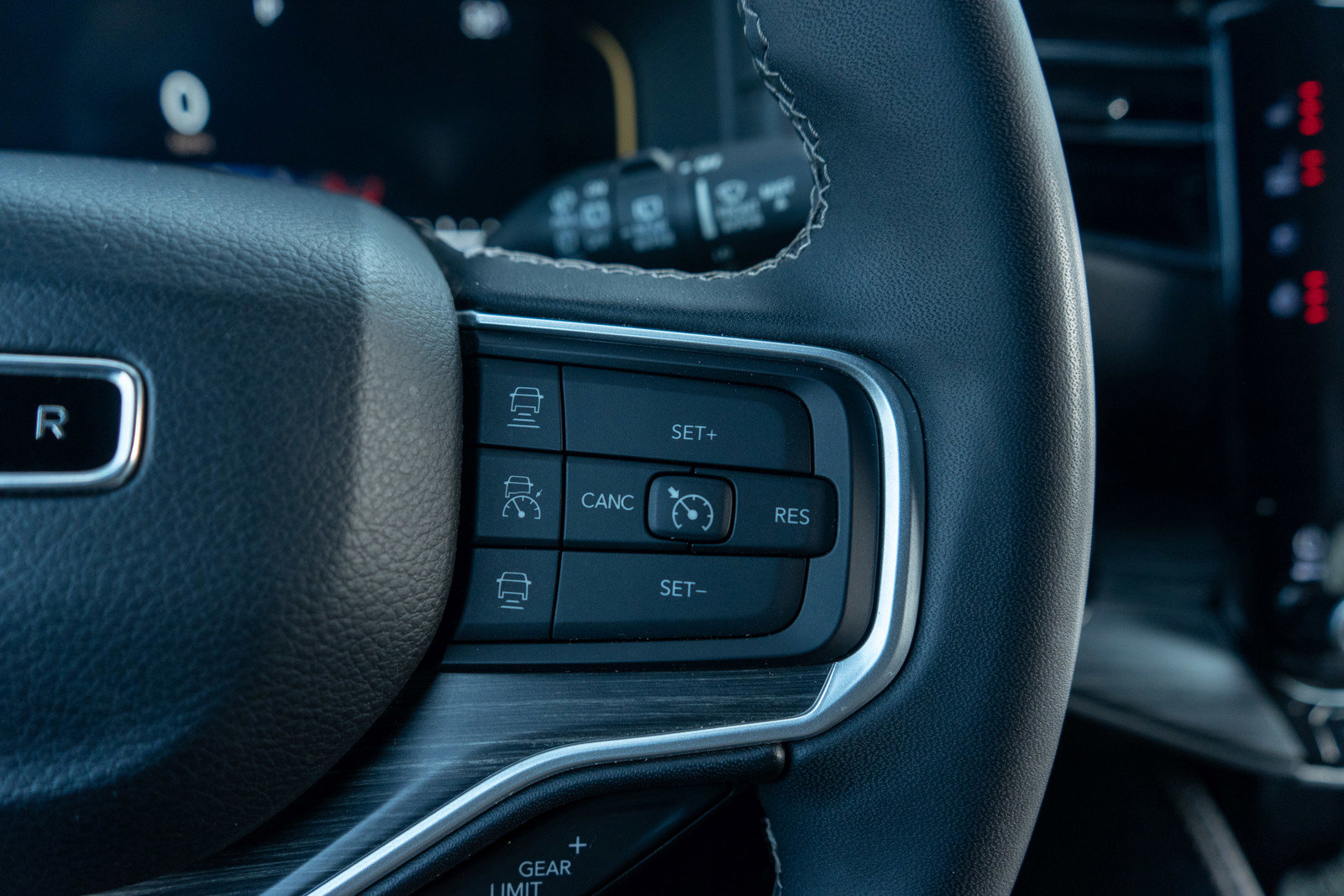 Used 2023 Jeep Wagoneer L Series II image 26