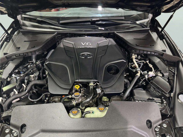 Used 2022 INFINITI Q60 Red Sport 400 w/ Carbon Fiber Package image 39