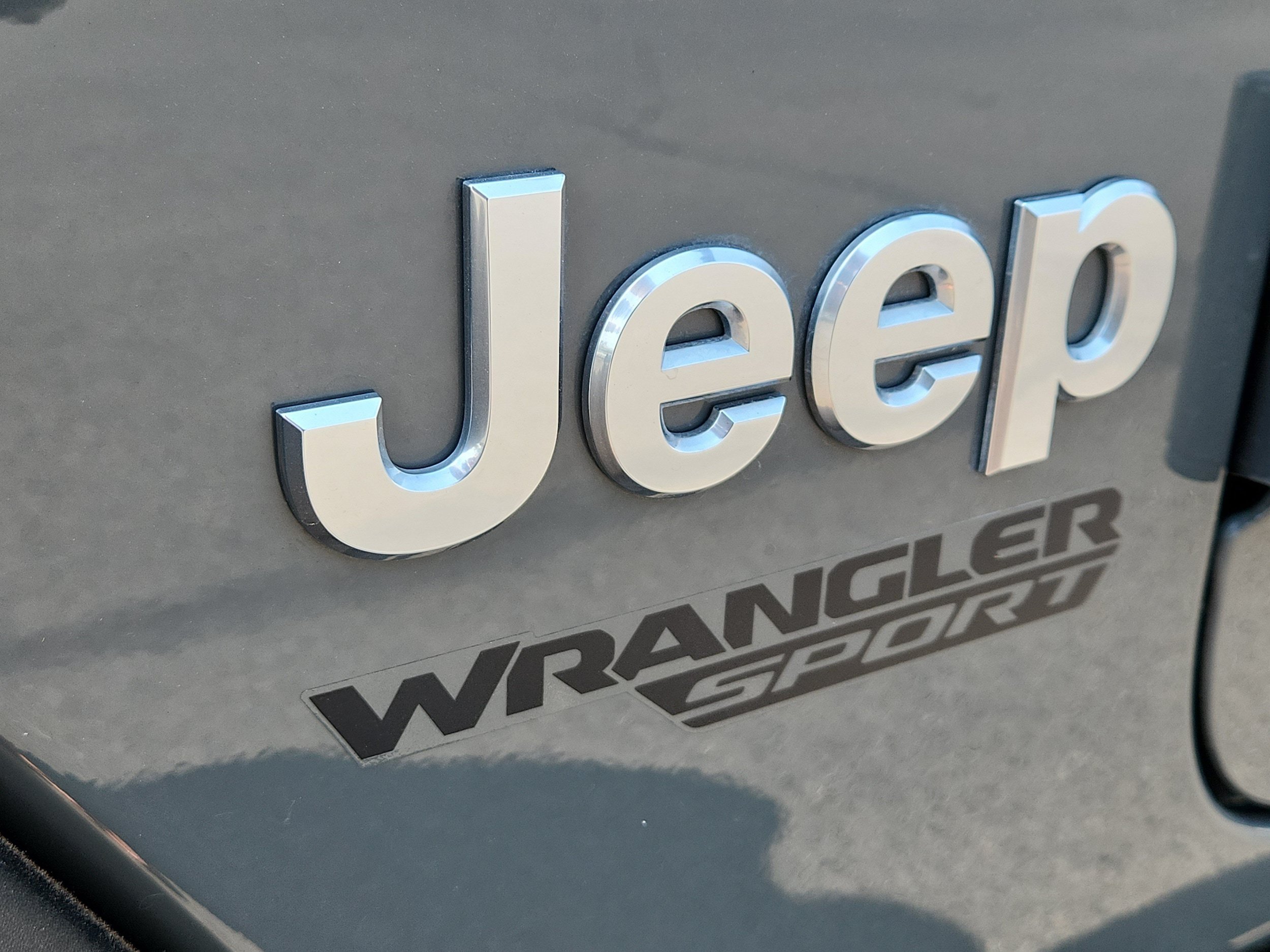 Used 2020 Jeep Wrangler Sport AWD/4WD image 6