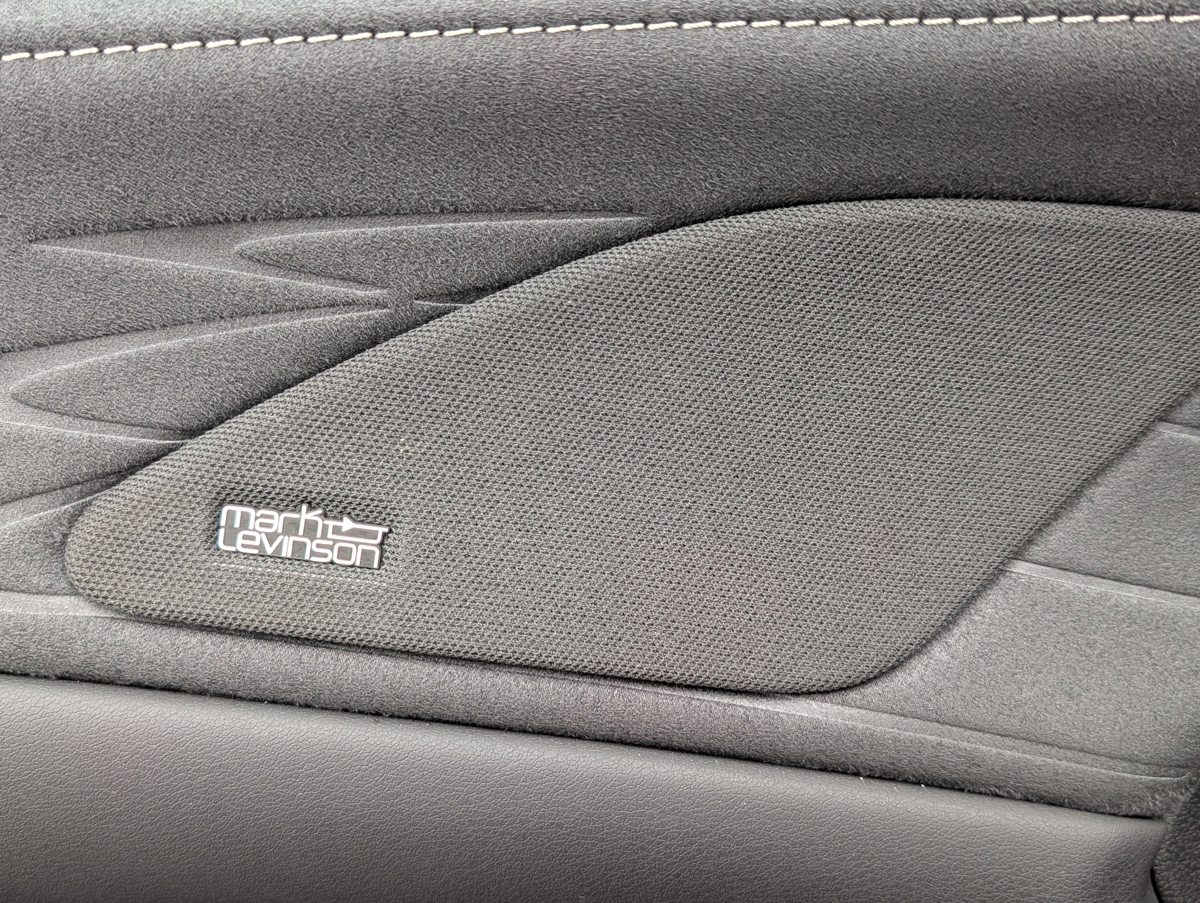 Certified 2025 Lexus RX 450h AWD w/ Convenience Package image 22