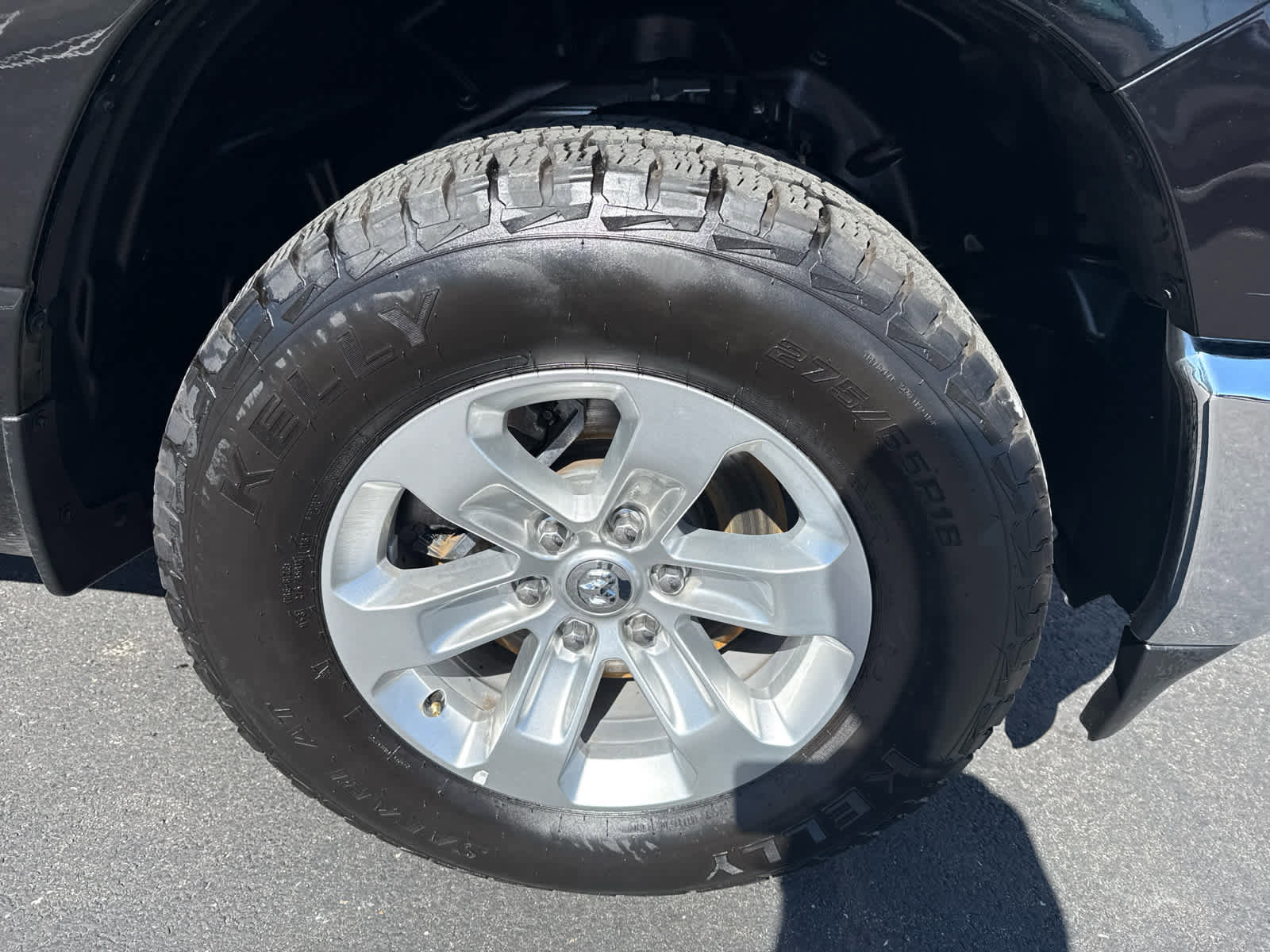 Used 2024 RAM 1500 Laramie image 17