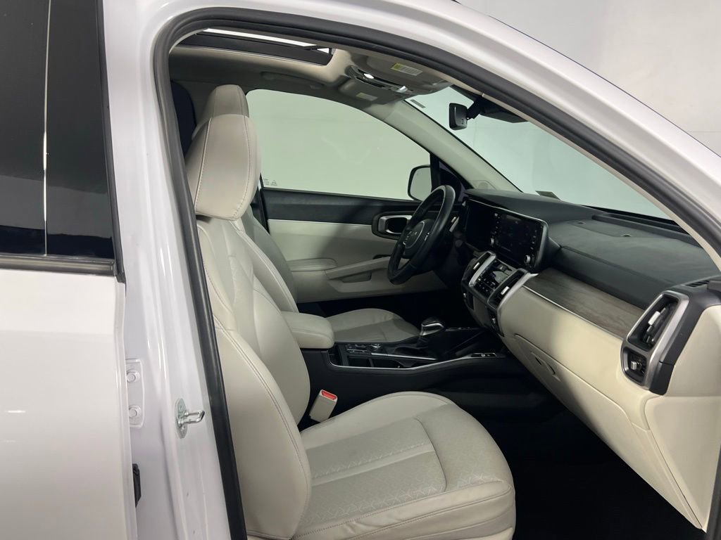 Used 2023 Kia Sorento EX w/ Panoramic Sunroof Package image 33