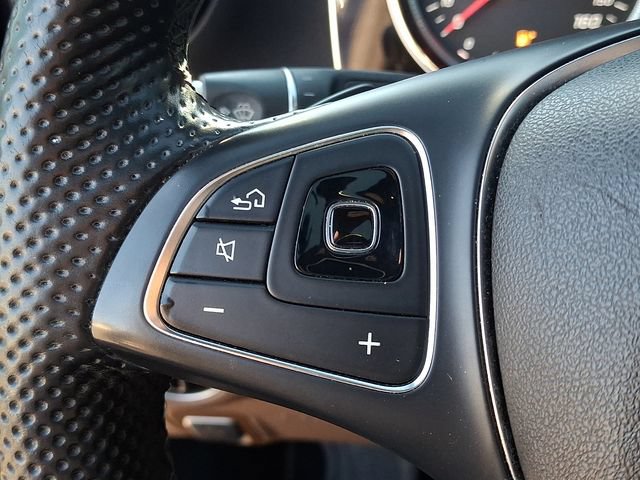Used 2017 Mercedes-Benz E 300 image 17