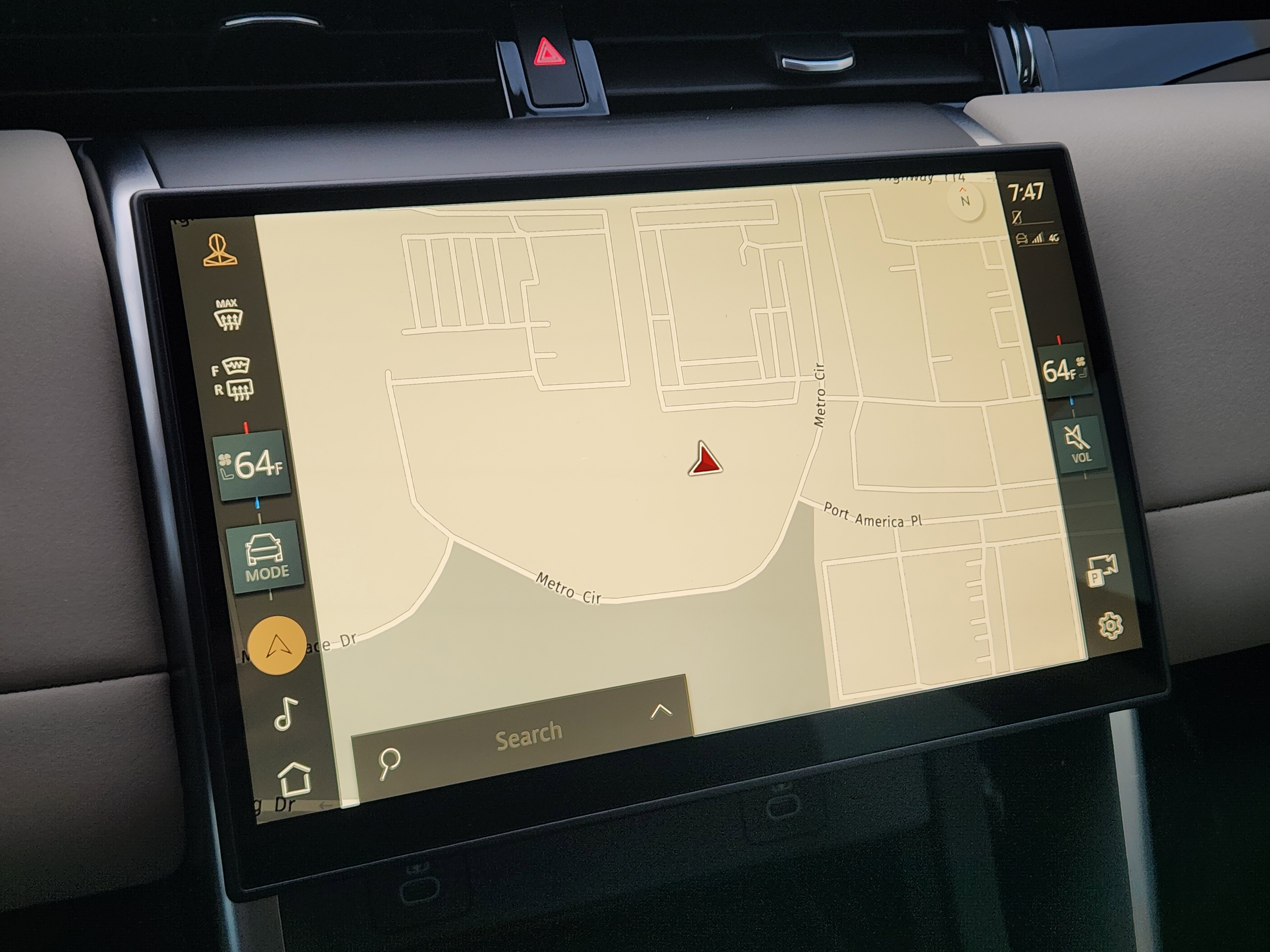 Certified 2024 Land Rover Discovery Sport S image 18