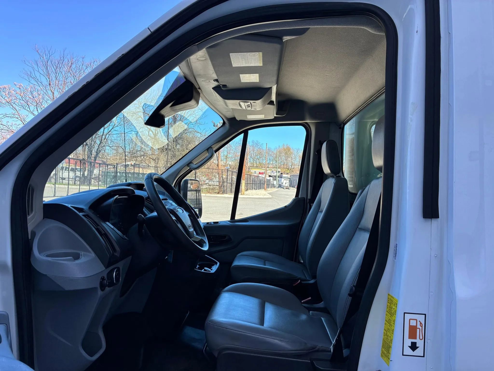 Used 2019 Ford Transit 350 156 DRW RWD image 10