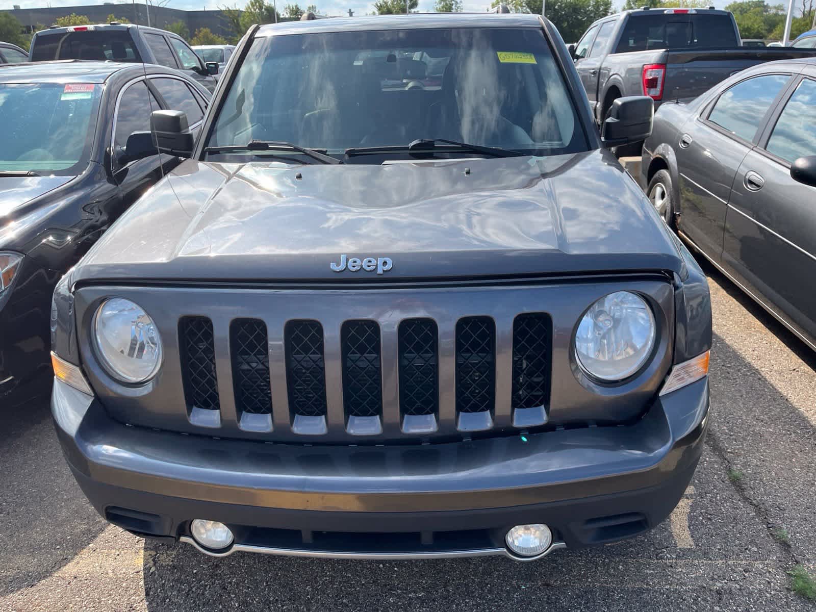 Used 2016 Jeep Patriot High Altitude FWD image 23