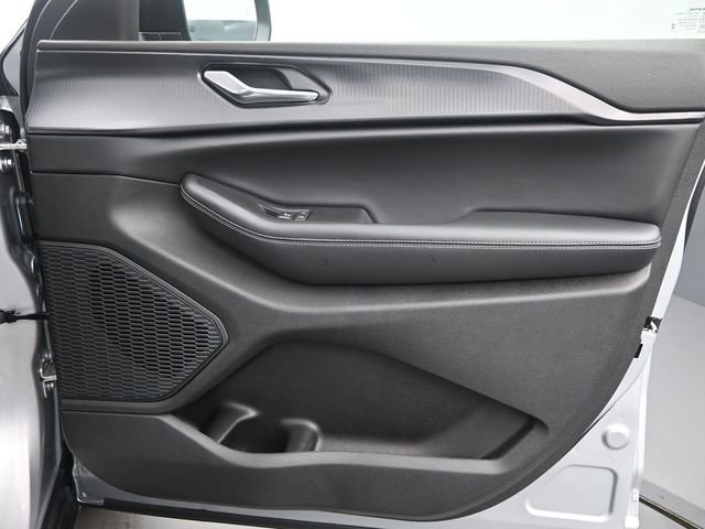 New 2026 Jeep Grand Cherokee L Laredo image 22