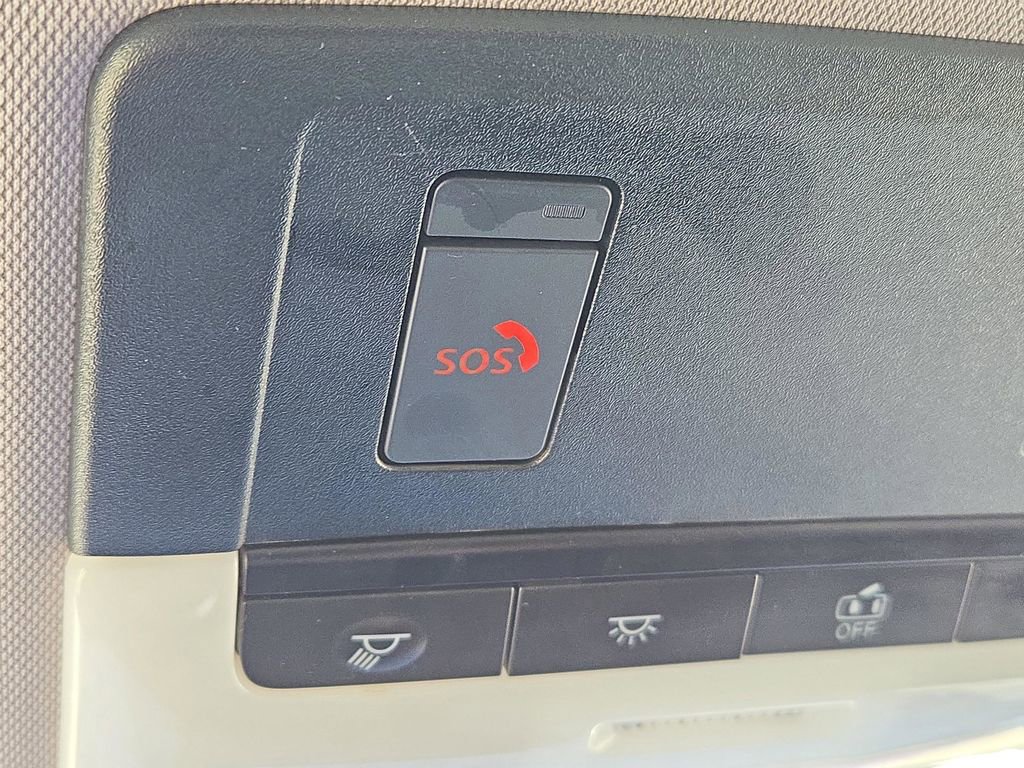 Used 2024 Mitsubishi Outlander SE Black Edition image 30