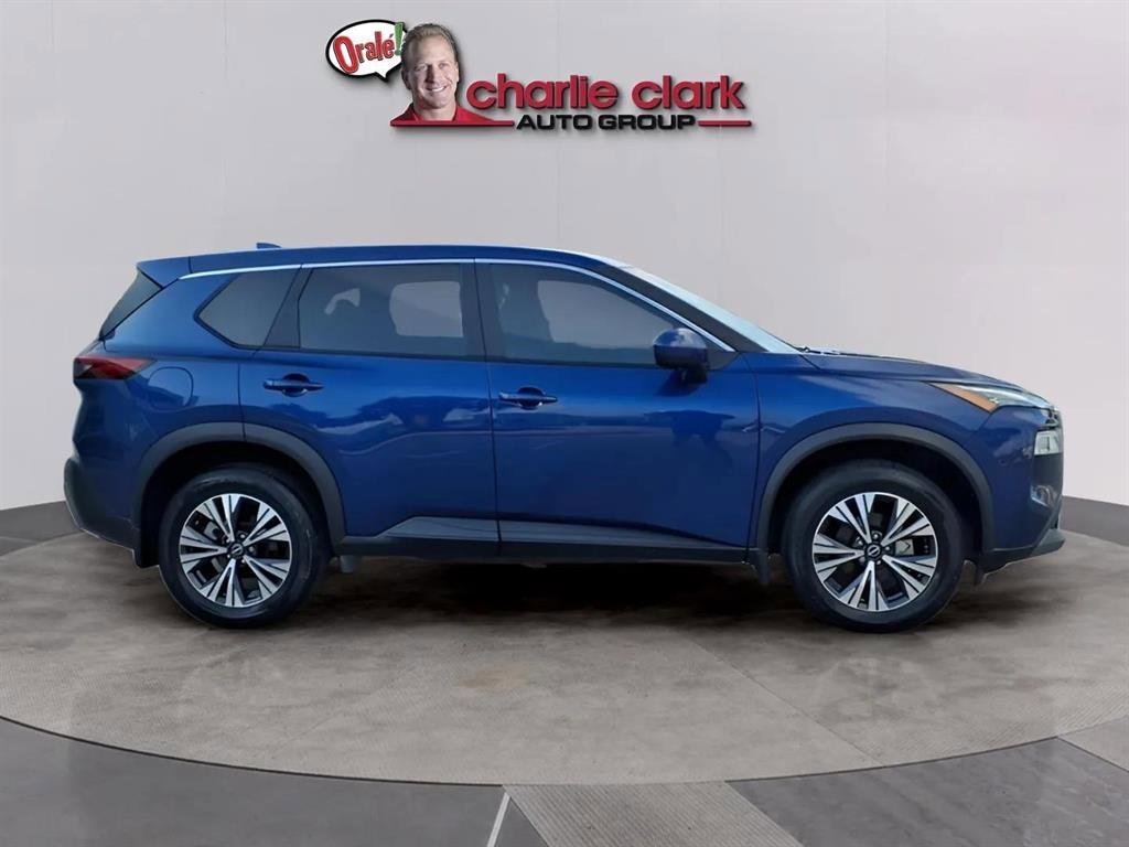 Used 2023 Nissan Rogue SV image 6