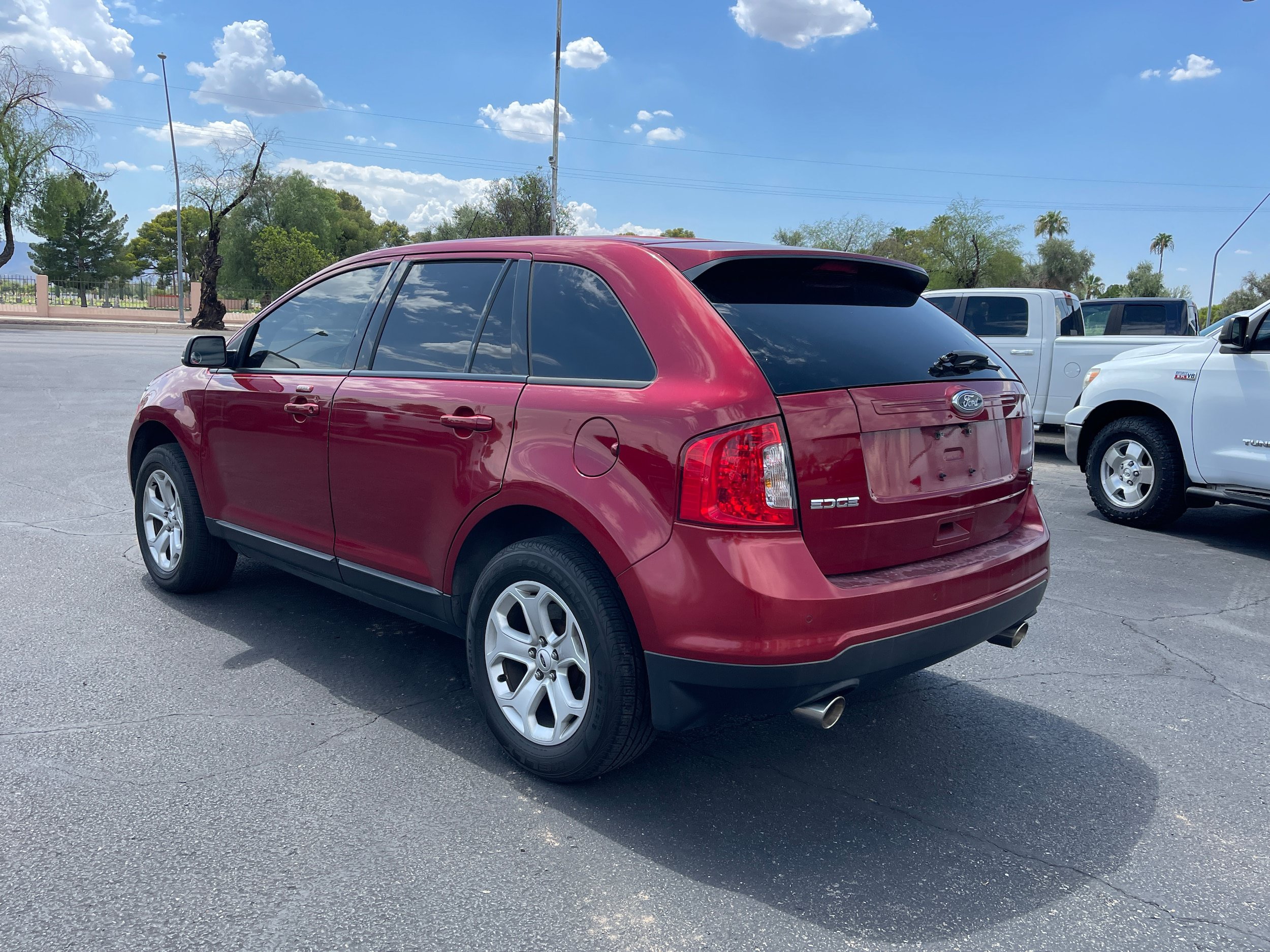 Used 2013 Ford Edge SEL FWD image 3