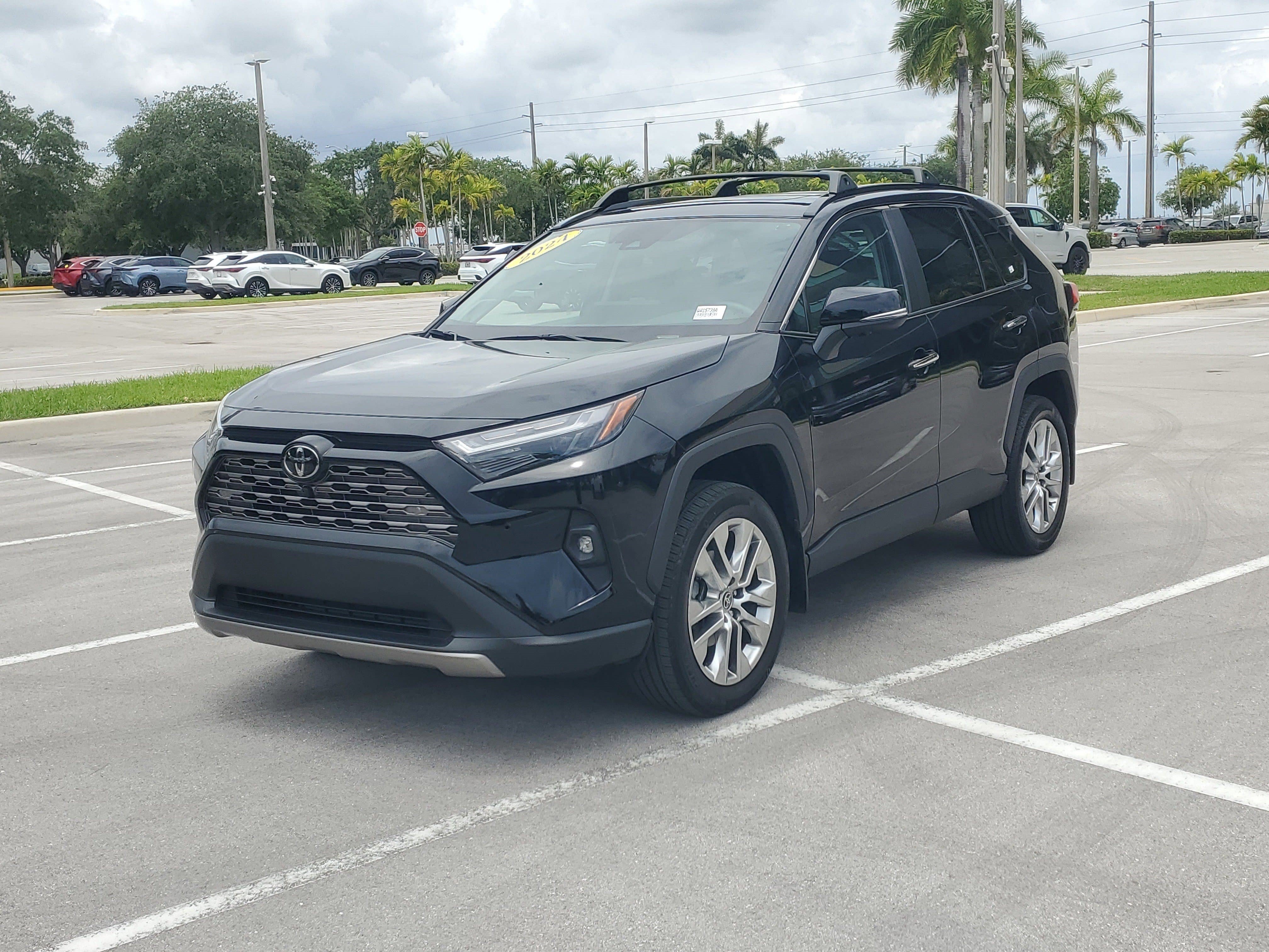 Used 2024 Toyota RAV4 Limited w/ Advanced Technology Package FWD image 7