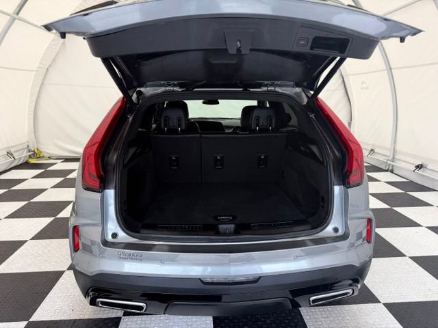 Used 2025 Cadillac XT4 Premium Luxury FWD image 5