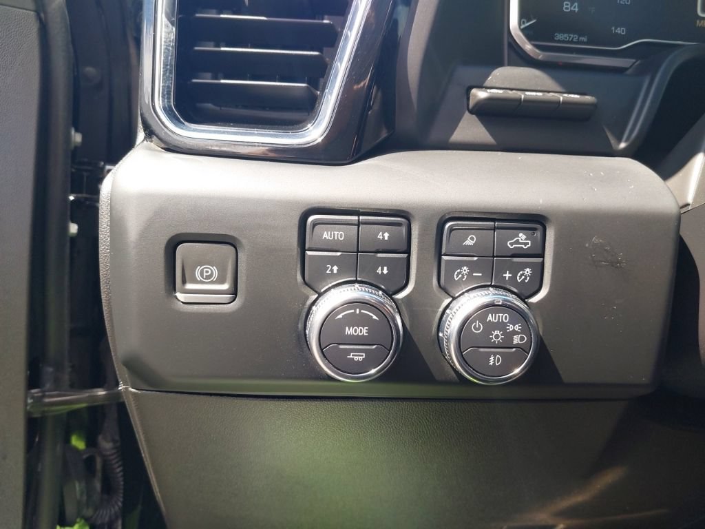 Used 2023 GMC Sierra 1500 Denali AWD/4WD image 23