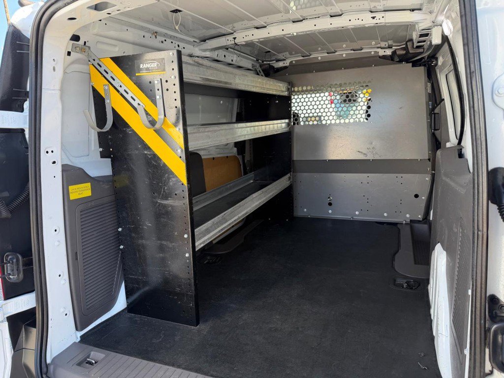 Used 2019 Ford Transit Connect XL image 16