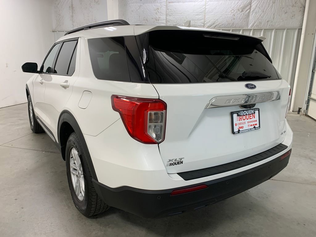 Used 2022 Ford Explorer XLT image 23
