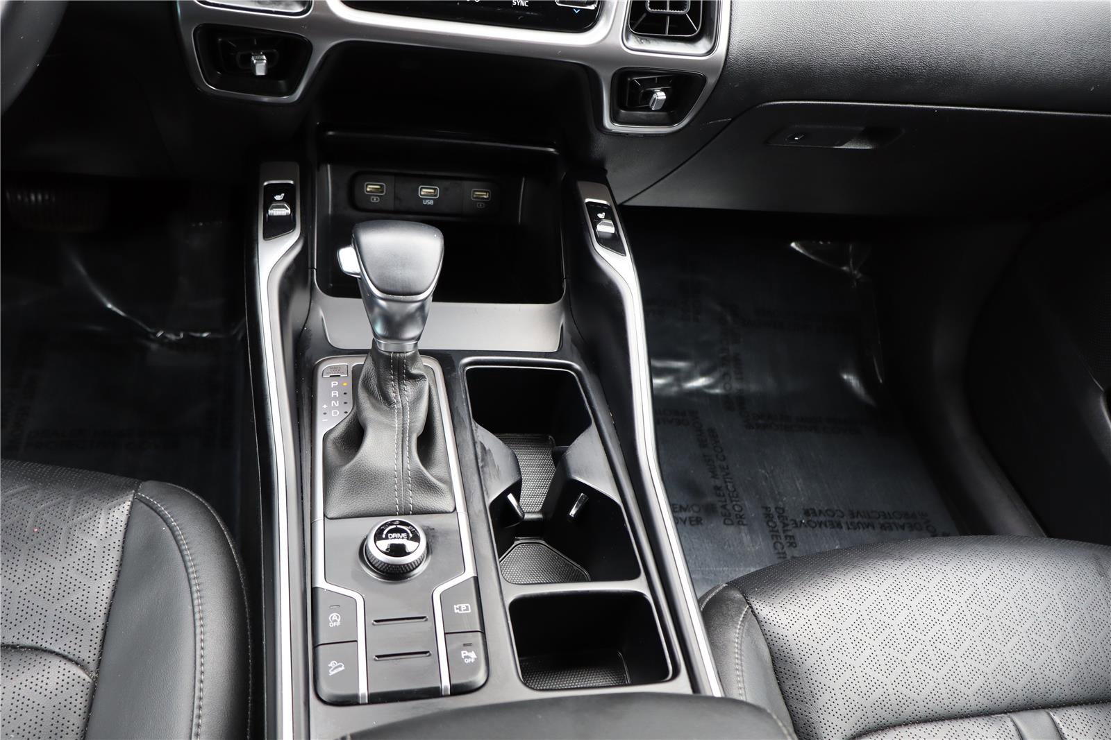 Certified 2022 Kia Sorento S w/ Panoramic Sunroof Package image 18