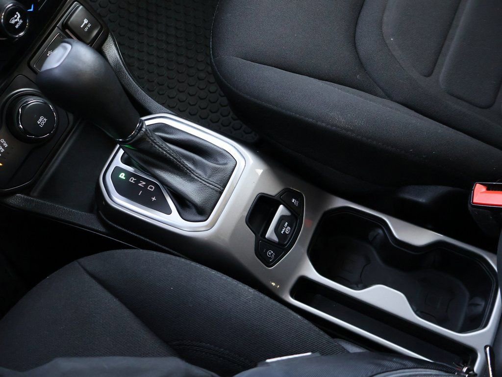 Used 2022 Jeep Renegade Latitude image 23