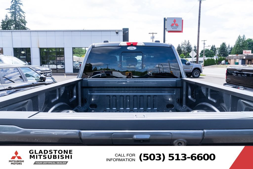Used 2026 Ford F350 Platinum w/ FX4 Off-Road Package AWD/4WD image 8