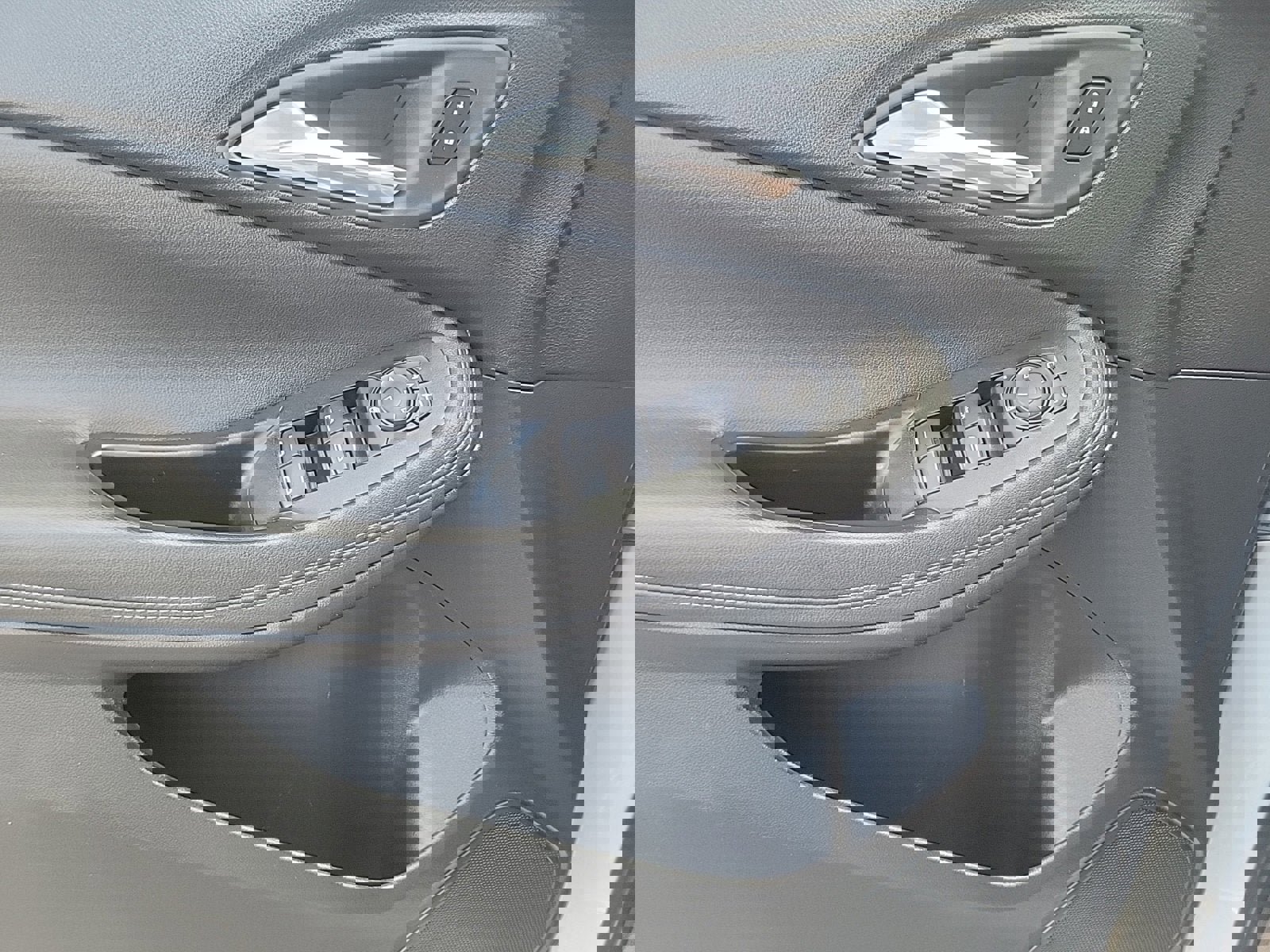 Used 2024 Buick Encore GX Sport Touring image 19