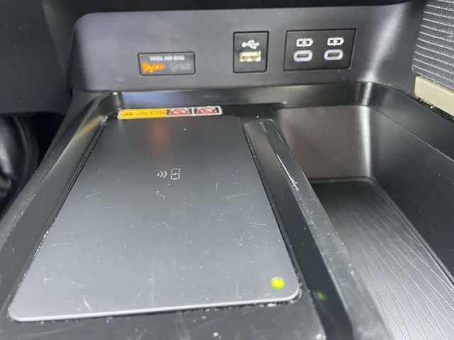 Used 2025 Toyota Camry SE FWD image 28