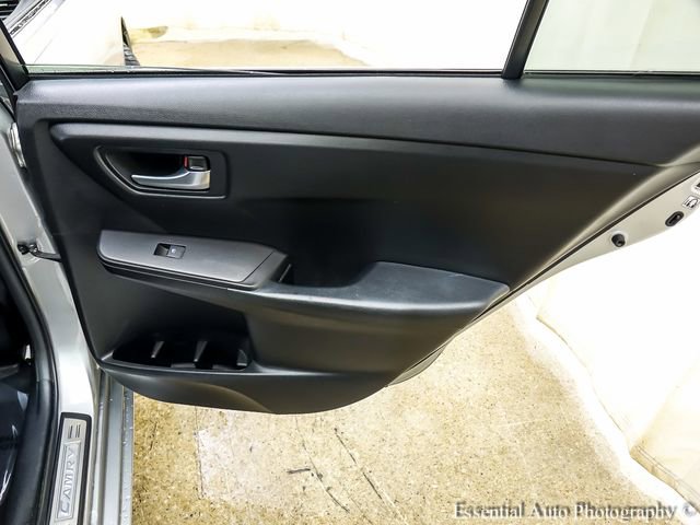 Used 2016 Toyota Camry LE image 20