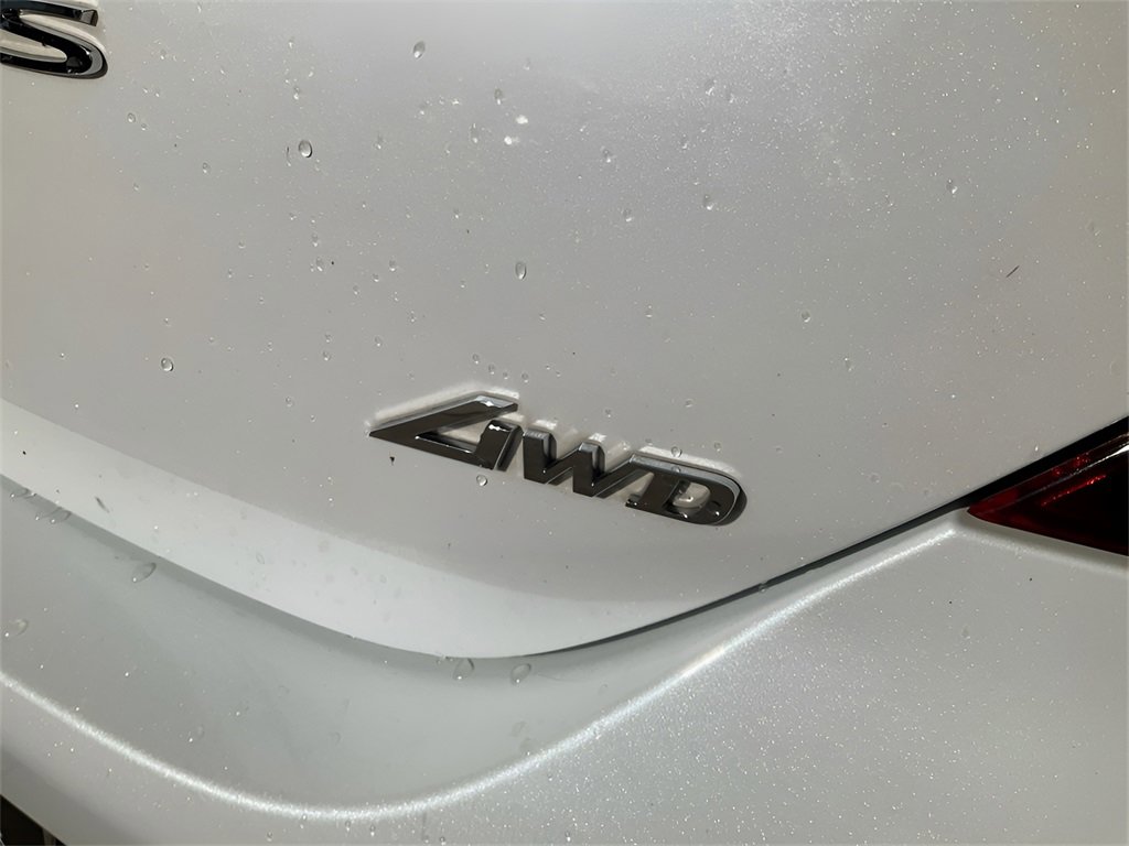 Used 2023 Genesis G70 2.0T image 11