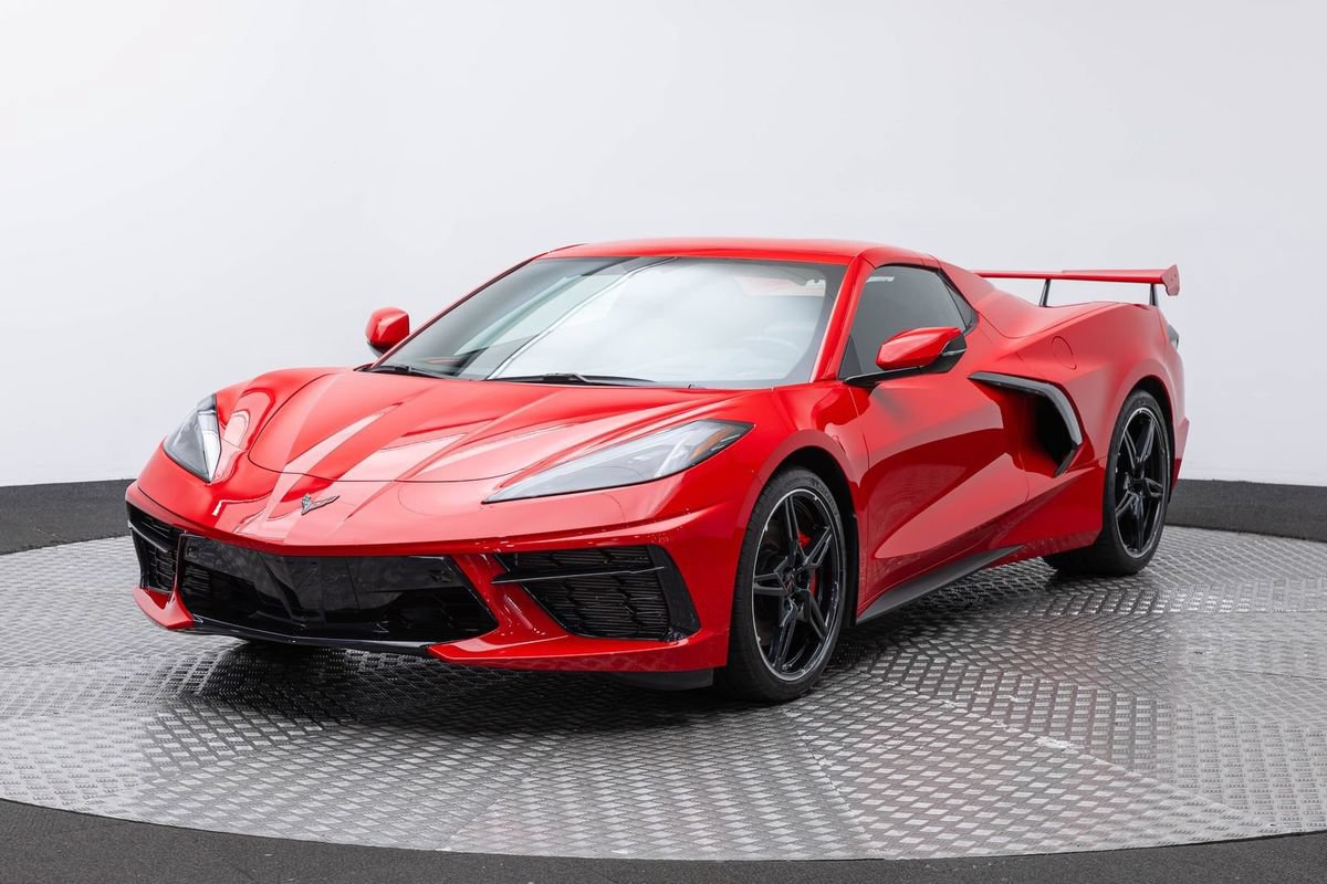 Used 2021 Chevrolet Corvette Stingray Preferred Conv w/ Z51 Performance Package RWD image 2