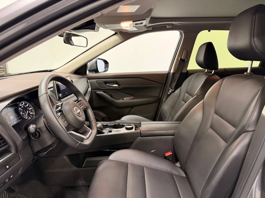 Used 2023 Nissan Rogue SV w/ SV Premium B Package AWD/4WD image 12