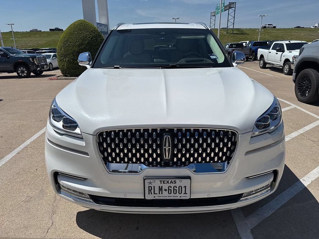 Used 2021 Lincoln Aviator Black Label w/ Dynamic Handling Package AWD/4WD image 2