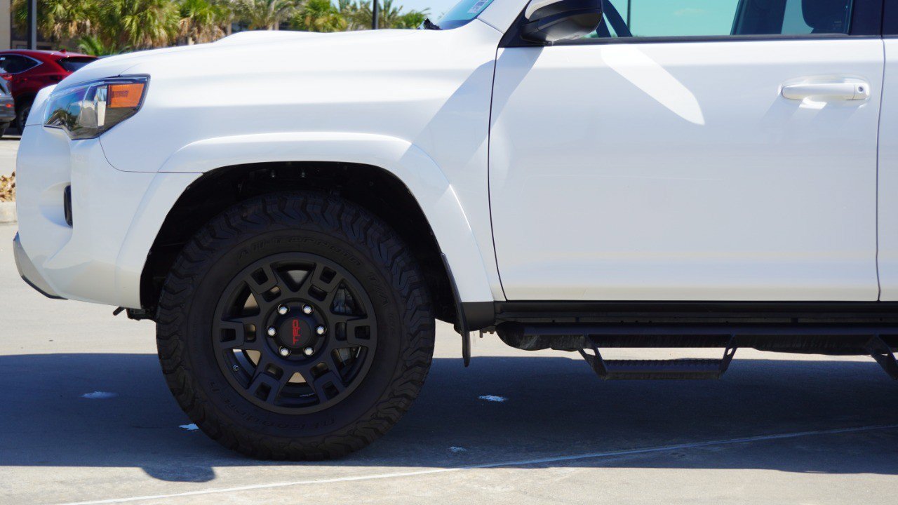 Used 2019 Toyota 4Runner TRD Off-Road AWD/4WD image 10
