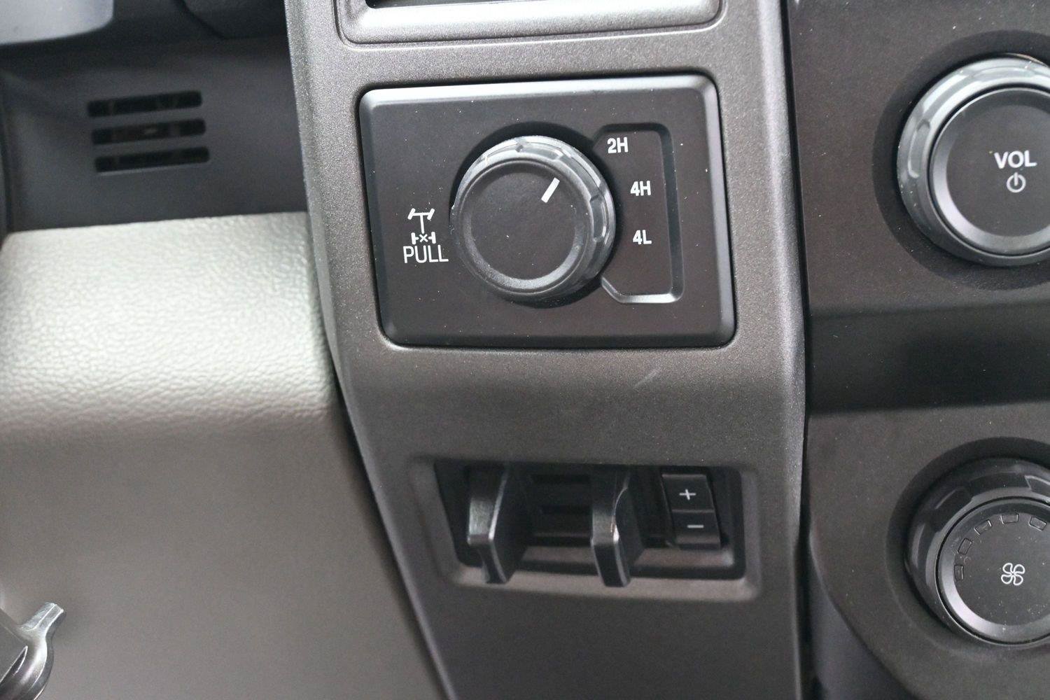 Used 2022 Ford F250 XL w/ Power Equipment Group AWD/4WD image 23