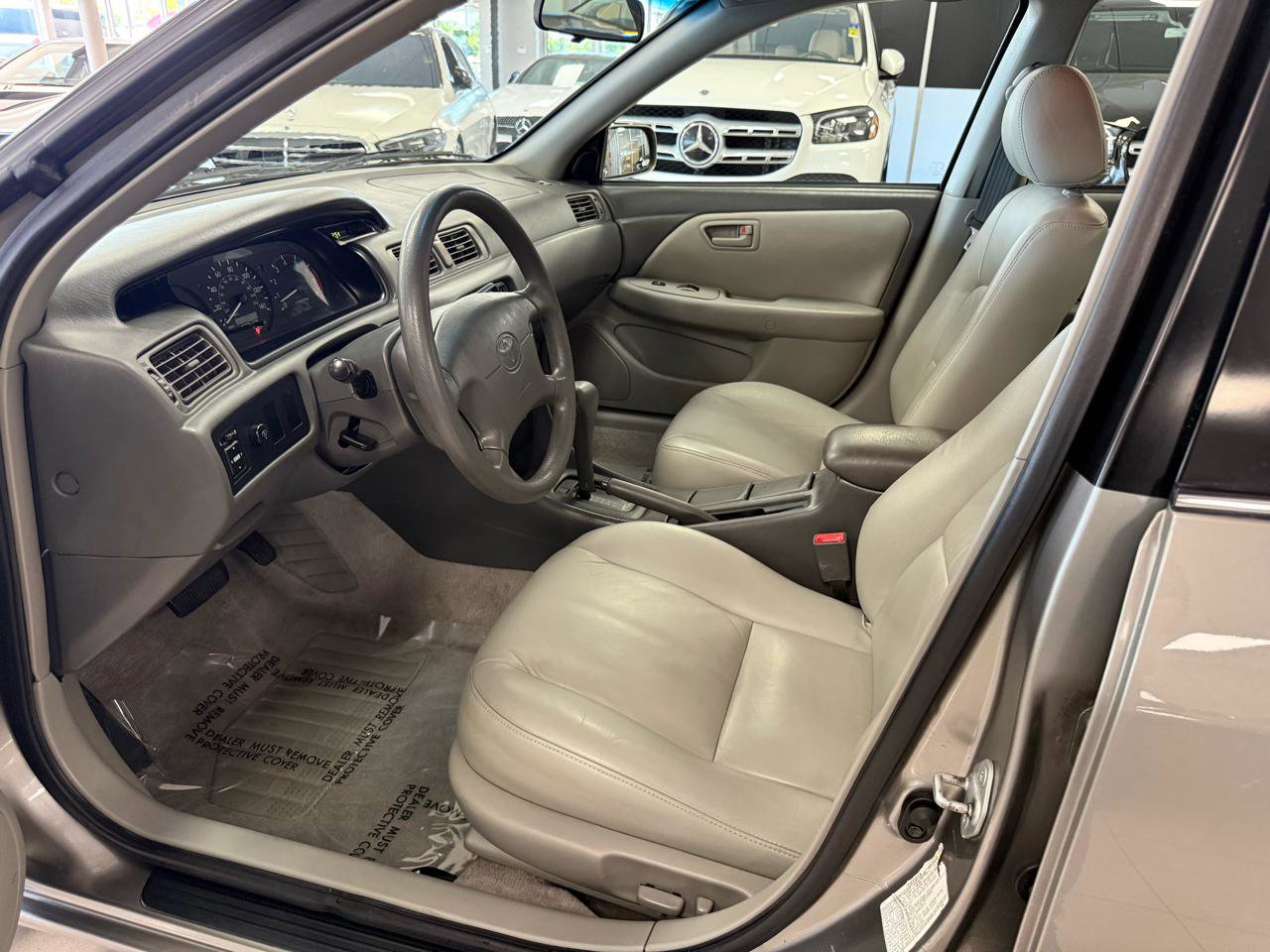Used 2000 Toyota Camry CE FWD image 14