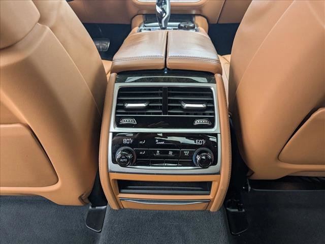 Used 2022 BMW 750i xDrive w/ Executive Package image 19
