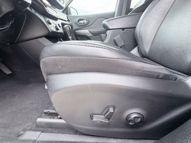 Used 2021 Jeep Cherokee Limited AWD/4WD image 29