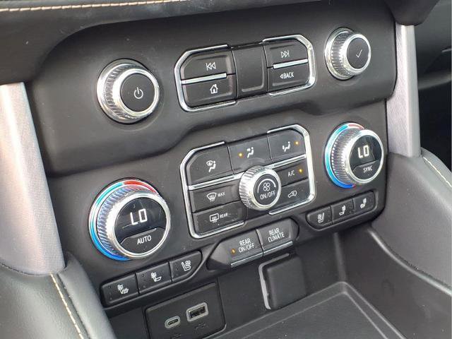 Used 2023 GMC Yukon SLT w/ SLT Luxury Package AWD/4WD image 15