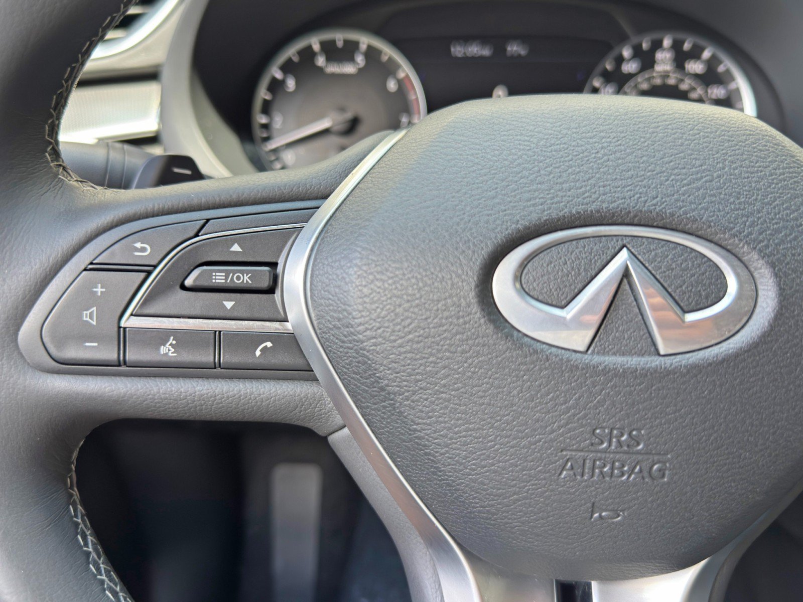 Used 2022 INFINITI QX50 Luxe FWD image 20