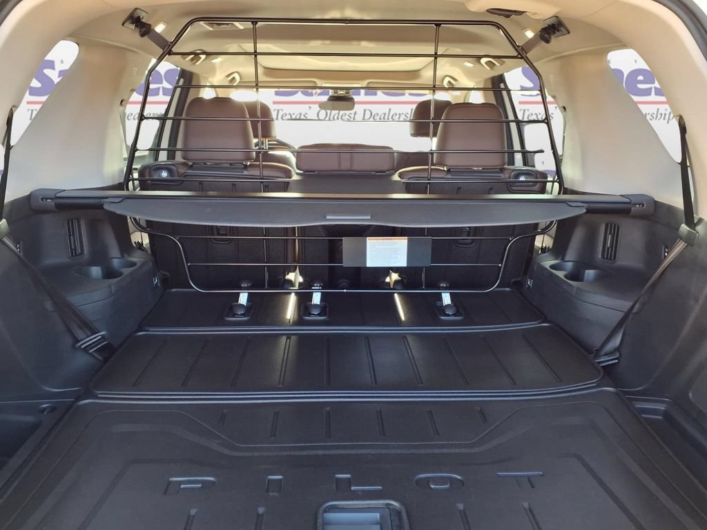 New 2026 Honda Pilot Touring image 10
