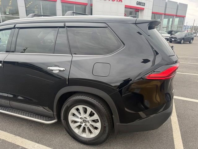 Used 2024 Toyota Grand Highlander XLE AWD/4WD image 3