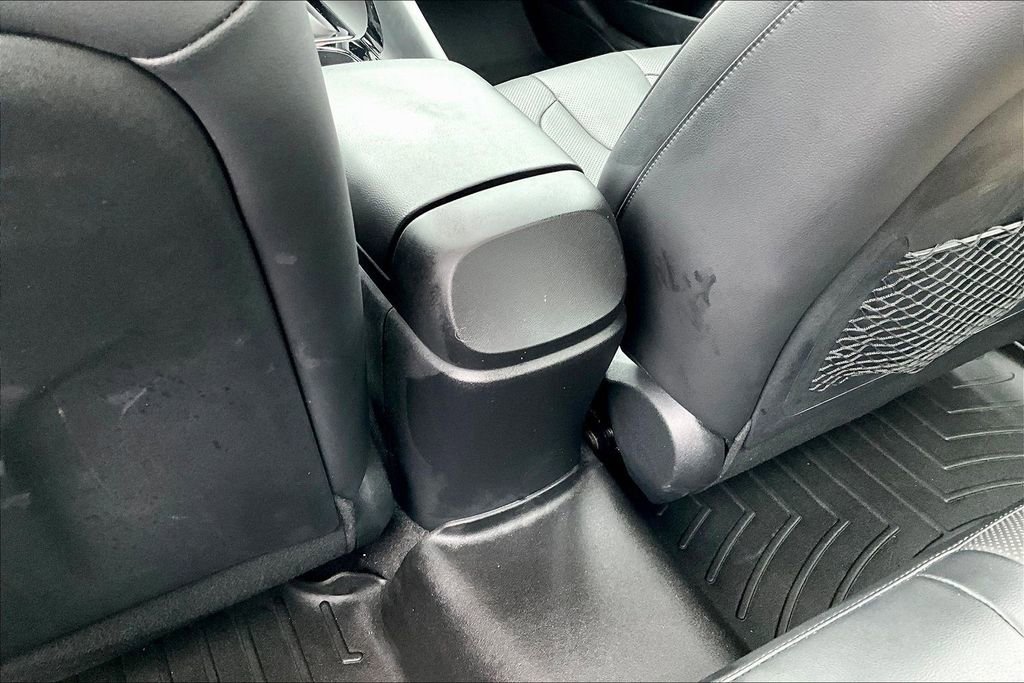 Used 2021 Hyundai Elantra Limited image 34