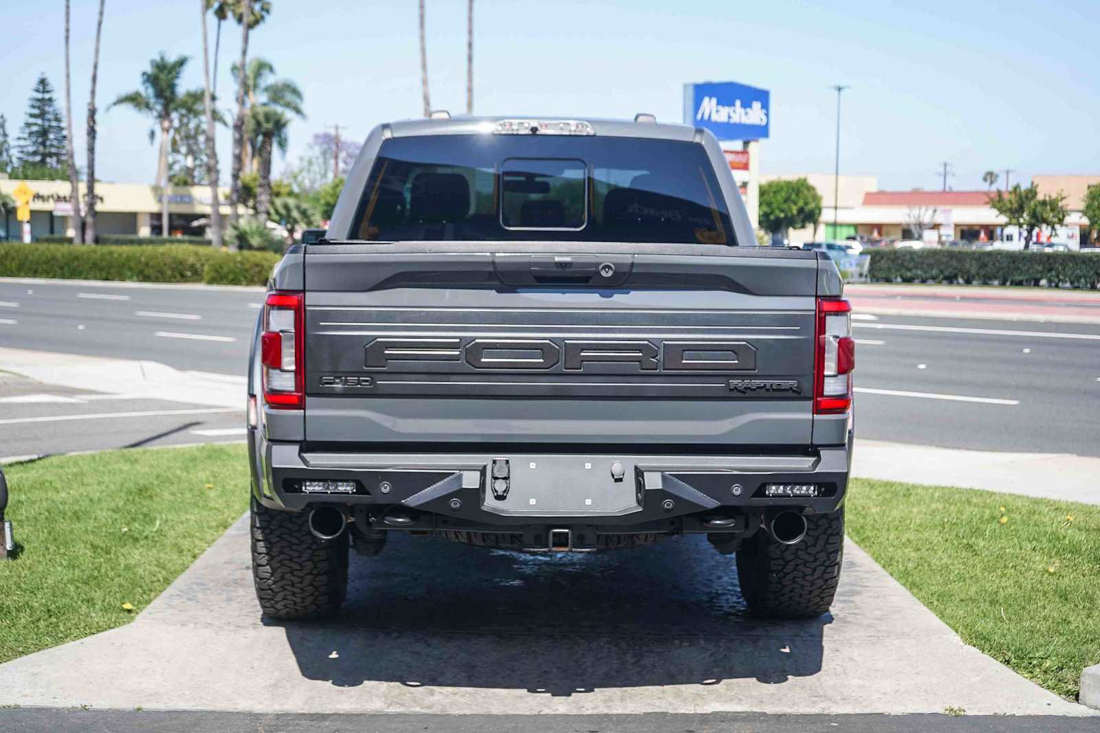 Used 2021 Ford F150 Raptor w/ Equipment Group 801A High AWD/4WD image 6
